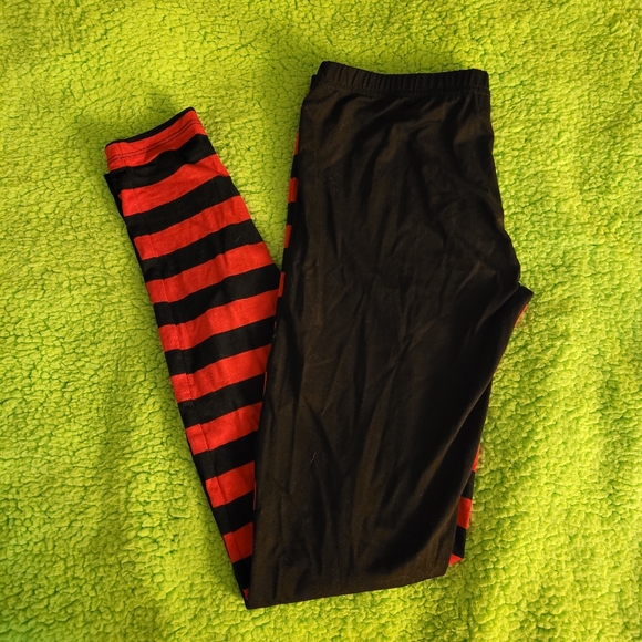 Widow Leggings - Picture 5 of 5